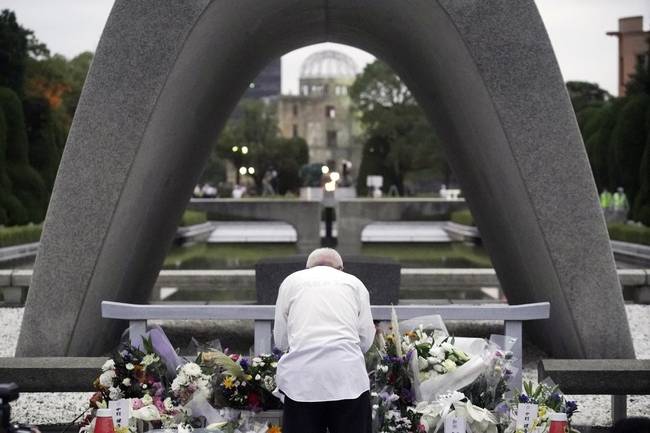 安倍、古特雷斯出席广岛原子弹爆炸75周年纪念活动 幸存者回忆“当年如地狱”