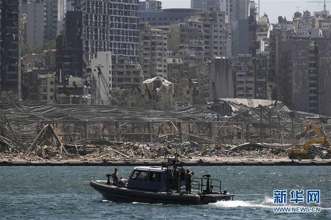 这是8月8日拍摄的被炸毁的黎巴嫩贝鲁特港口区。