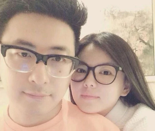 这才是真相!王岳伦与女子举止亲密 好友发文回应,他只是喝多了站不稳