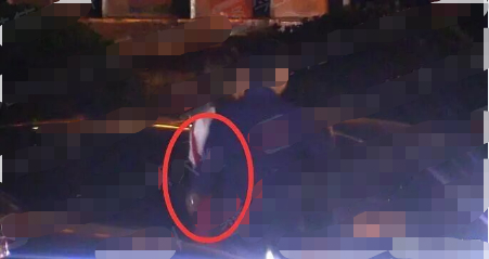 现实版顾佳许幻山?王岳伦再曝与美女搂腰亲密照 夫妻店解体,婚姻名存实亡
