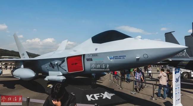 ▲资料图片：首次公开展示的韩国国产KF-X隐身战机全尺寸模型。