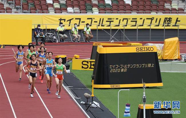 8月23日，运动员在女子3000米障碍赛中。