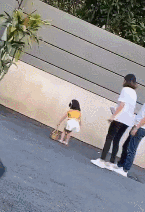 摊上大事了!妇联介入3岁吃播女童事件,3岁女童竟被喂到70斤只为赚钱