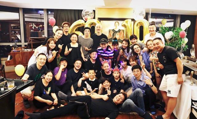 活久见!宋丹丹60岁生日宴众星云集 杨紫张一山同框,刘涛华晨宇送祝福