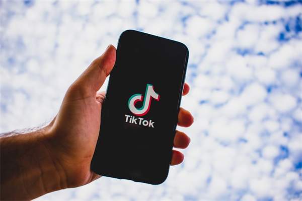 TikTok要求竞购方出资300亿美元,只有甲骨文和微软买的起