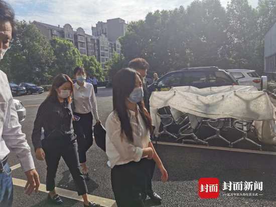 谭松韵妈妈案肇事者父亲发声：儿子犯了法该接受惩罚