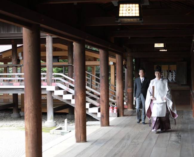 安倍自曝今天参拜靖国神社