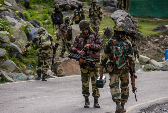 印巴军队克什米尔地区彻夜激战 印军3死4伤