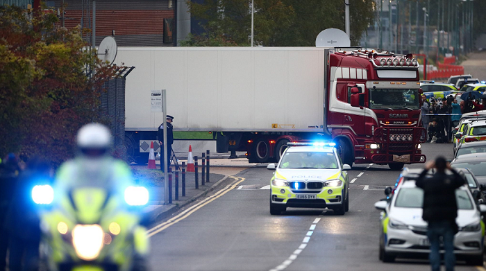 英国埃塞克斯郡集装箱货车39人死亡惨案开始庭审