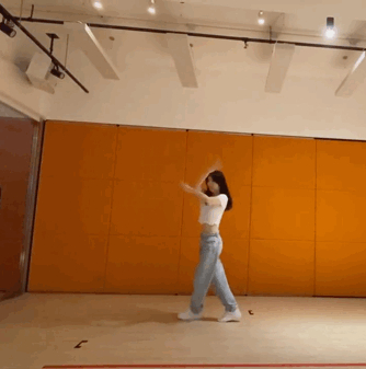 【尴尬】方媛跳舞视频上热搜 很好的诠释了