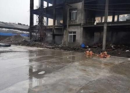 【最新】四川乐山五通桥废旧厂房发生火灾 环境监测未检出特征污染物