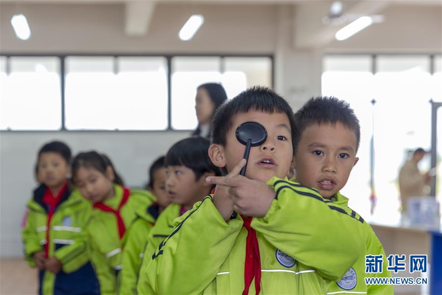 贵州黔西：学生体质测试全面展开