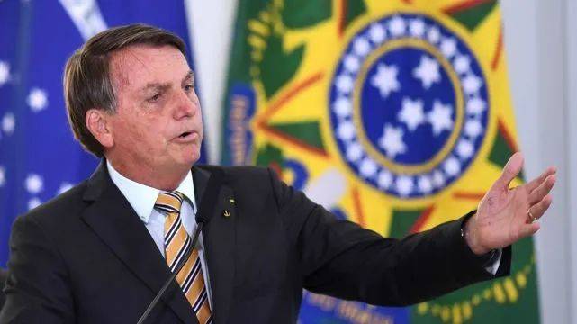 雅伊尔·博索纳罗（Jair Bolsonaro）