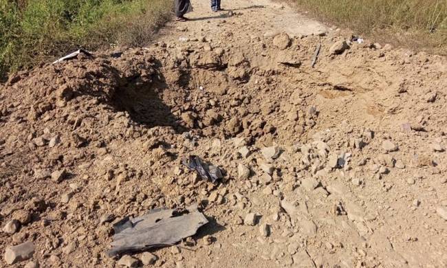 缅甸若开邦一汽车触发地雷爆炸 致三死六伤 最年幼死者年仅1岁