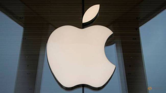 file-photo--the-apple-logo-is-seen-at-an-apple-store-in-brooklyn--new-york-1.jpg