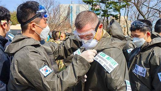 韩国第三拨疫情愈演愈烈 驻韩美军却在火上浇油