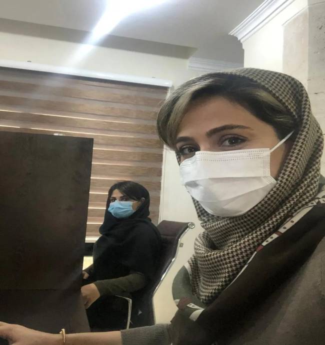 2020年终报道·重返抗疫现场丨疫情与制裁双重压力下，伊朗民众如何坚韧面对生活？