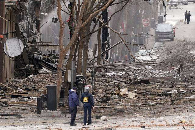 圣诞节清晨的巨响：美国纳什维尔市中心发生爆炸，事前播放过录音警告