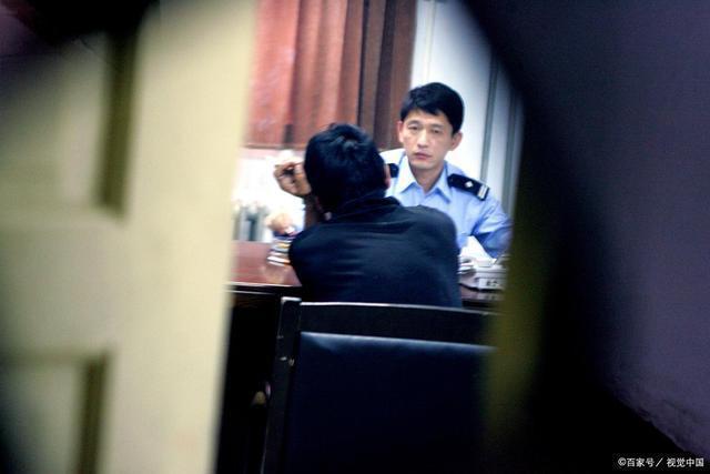 龌龊！上海北郊高中一男生在女厕安监控