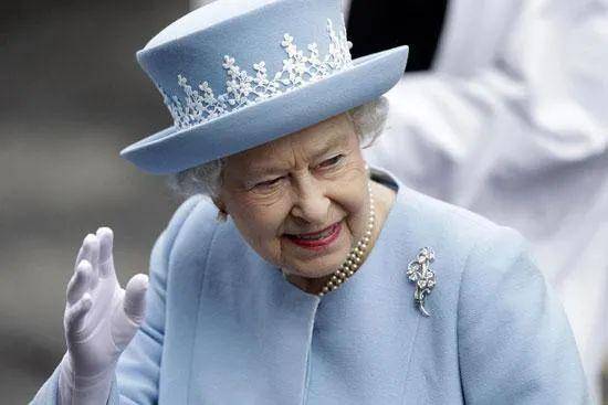 英国媒体大胆曝光女王“重磅丑闻”