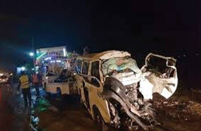 埃及吉萨省发生严重交通事故 已造成18人死亡