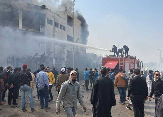 埃及一制衣厂发生火灾 造成至少20人死亡24人受伤