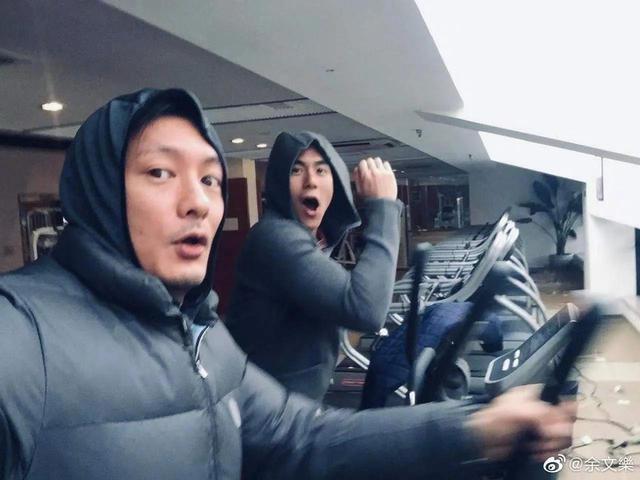 兄弟情深!余文乐祝彭于晏早日脱单,网友神评亮了