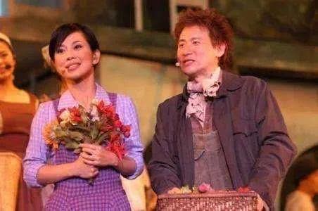 一生一世一双人!陈松伶张铎结完婚把证撕了 网友直呼被甜到心里了