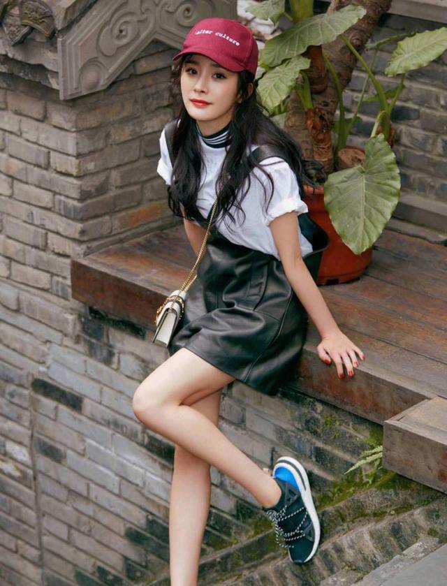 杨幂登顶最具价值女艺人,赵丽颖杨紫紧随其后,贾玲进前十