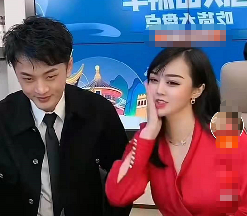 算什么男人！辛巴直播拉着老婆连踢5脚，网友：太恶心了