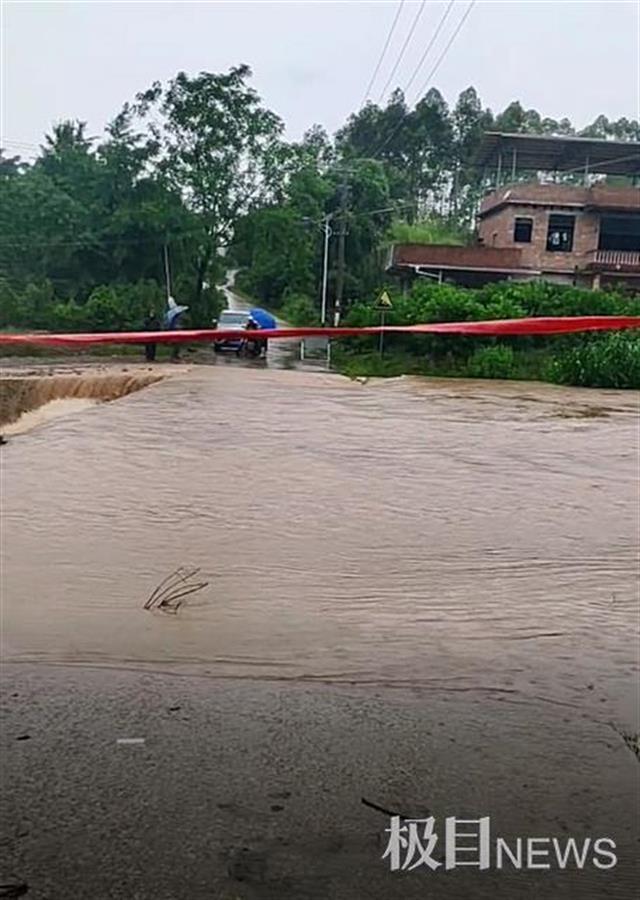 失联5日！广西一女教师上班途中被洪水冲走，还未找到