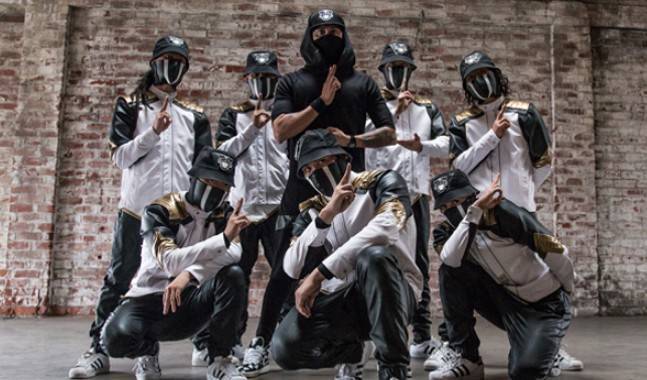 王嘉尔加入世界顶级舞团KINJAZ 网友：强强联合