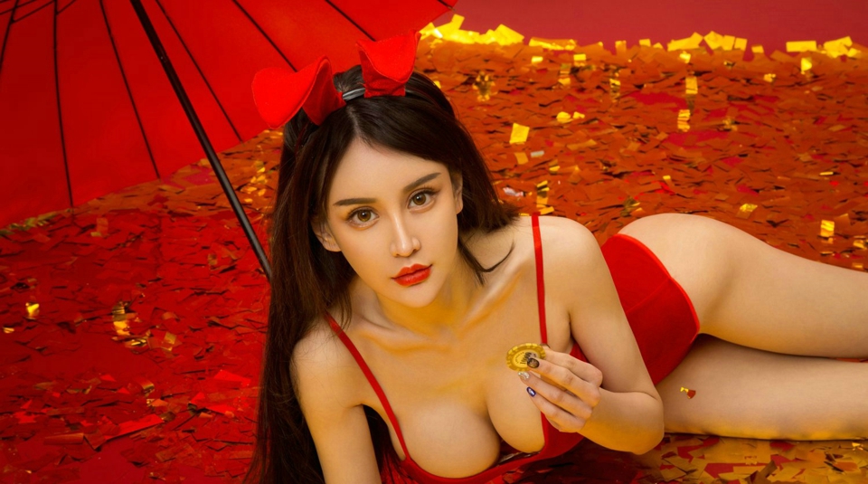 红色内衣美女Cheryl青树性感私拍美照写真