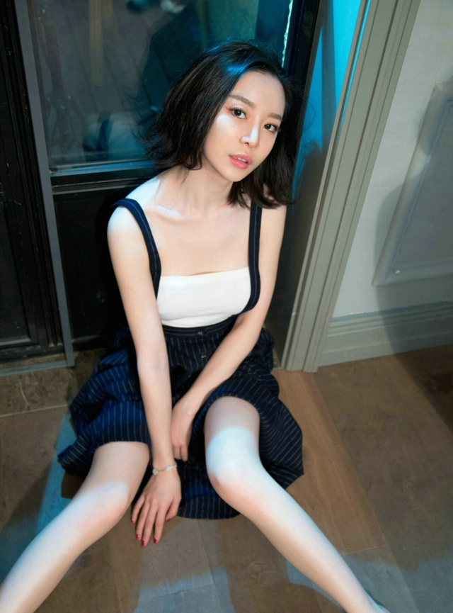 慕羽茜私房情趣内衣秀完美身材美乳遮点极致诱惑写真