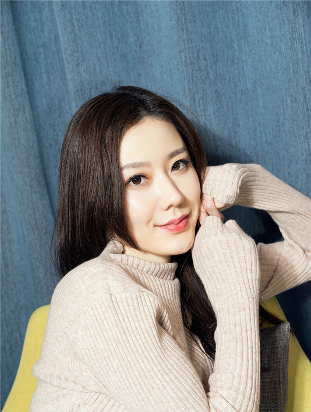 私人女神家教江琴清秀可人性感诱惑美乳居家写真