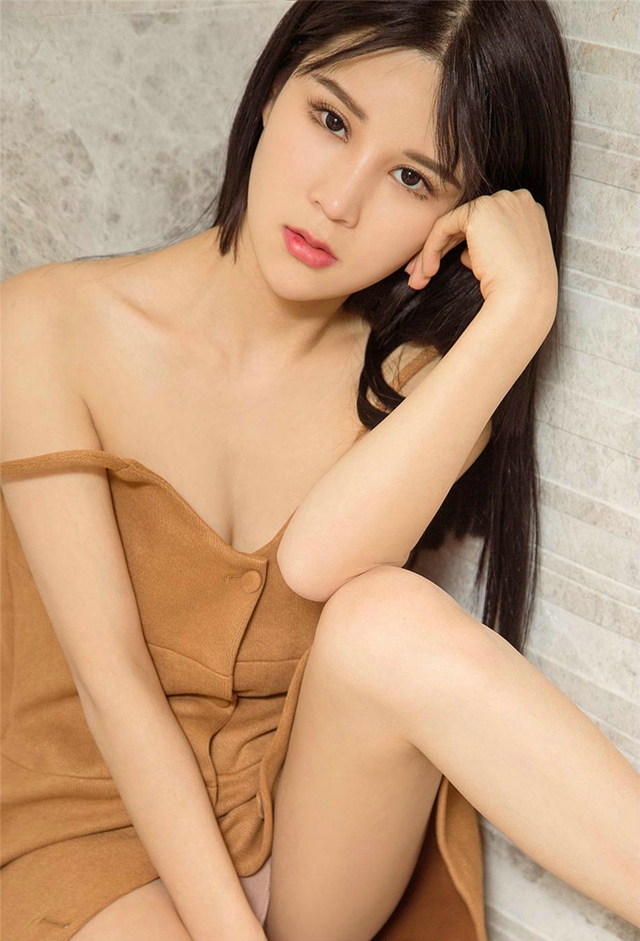 性感胸大清纯美女陈琪可爱女仆装高清写真