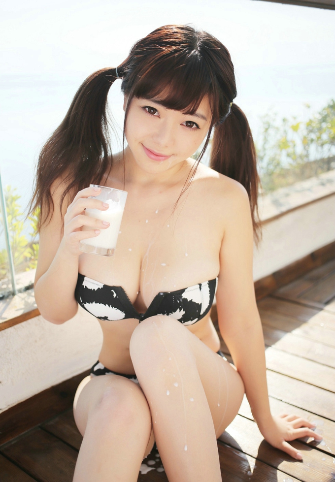 极品尤物刘飞儿Faye性感内衣豪乳靓丽牛奶滴深诱惑迷人气质写真