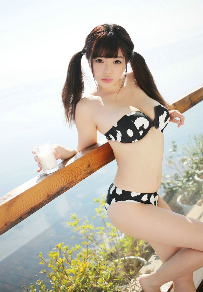 极品尤物刘飞儿Faye性感内衣豪乳靓丽牛奶滴深诱惑迷人气质写真
