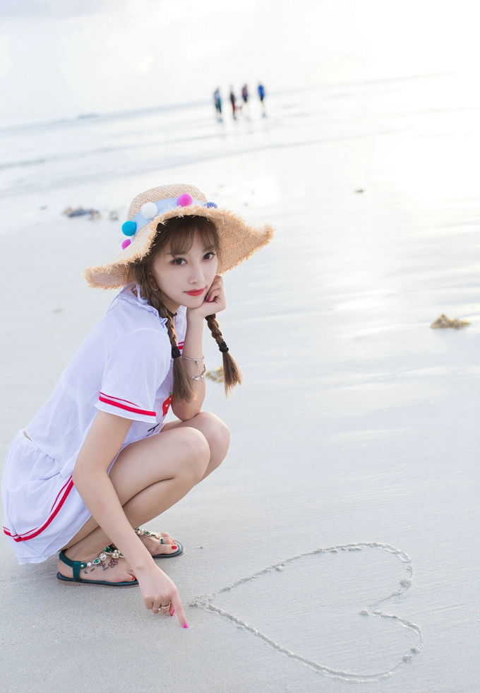 女神杨晨晨sugar甜美气质靓丽写真