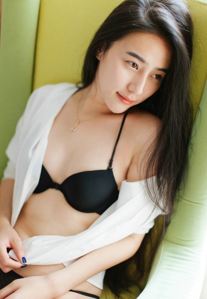 安兔子baby居家私房性感内衣美乳写真