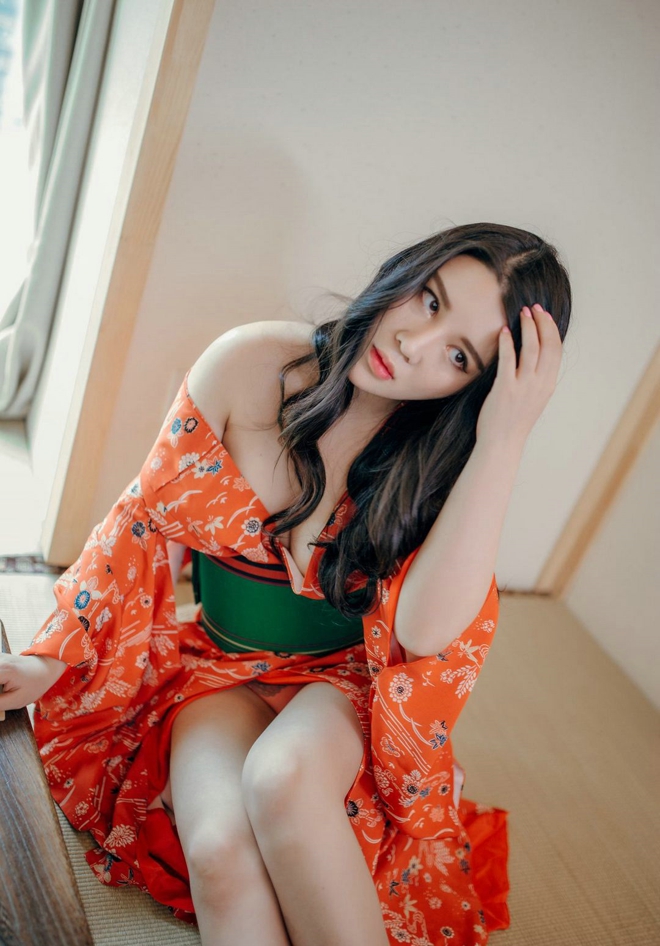 娇艳火辣性感和服美女白皙酥胸私房妖娆销魂诱惑写真