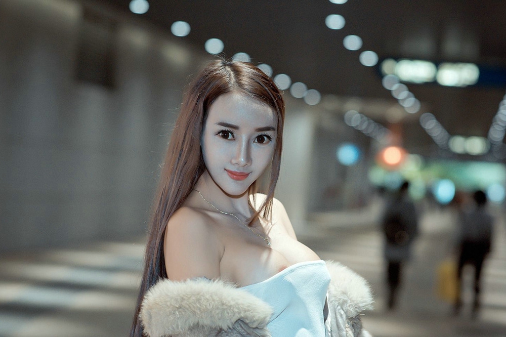皮草美女婕西儿jessie诱惑迷人妖娆妩媚火辣眼神气质写真