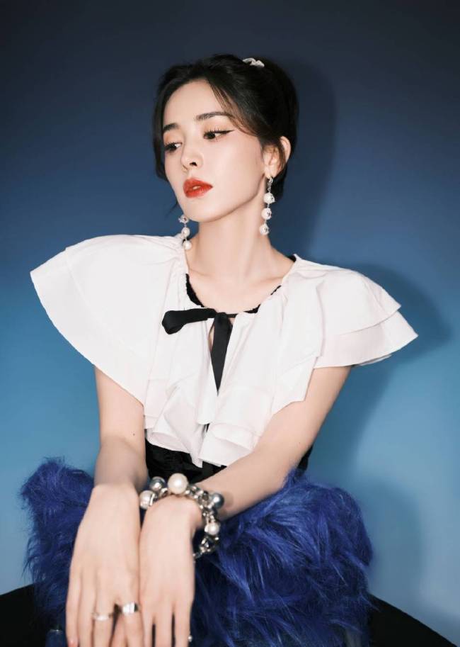 娜扎是真漂亮啊！曼妙身材让人嫉妒……