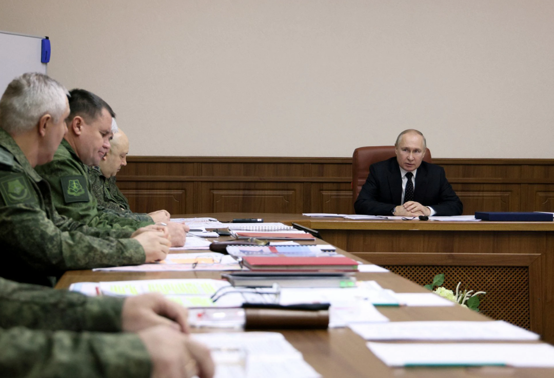 俄罗斯总统普京视察特别军事行动部队联合指挥部。图源：俄媒