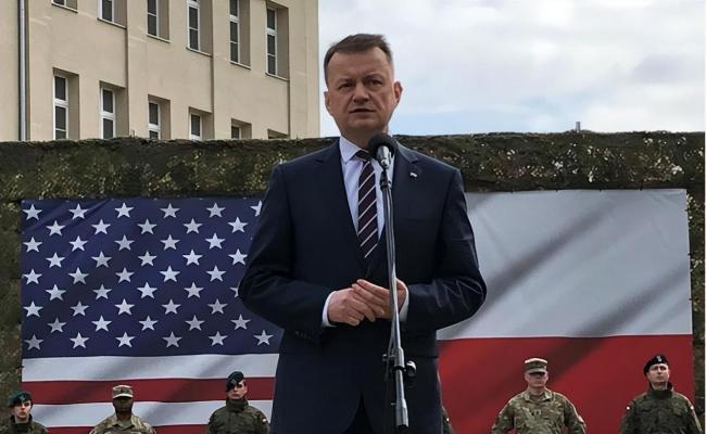 美国陆军首个常驻波兰军事基地举行成立仪式