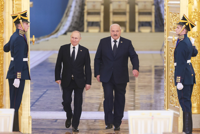 卢卡申科访俄与普京会谈，俄白两国着手制定联盟国家安全构想