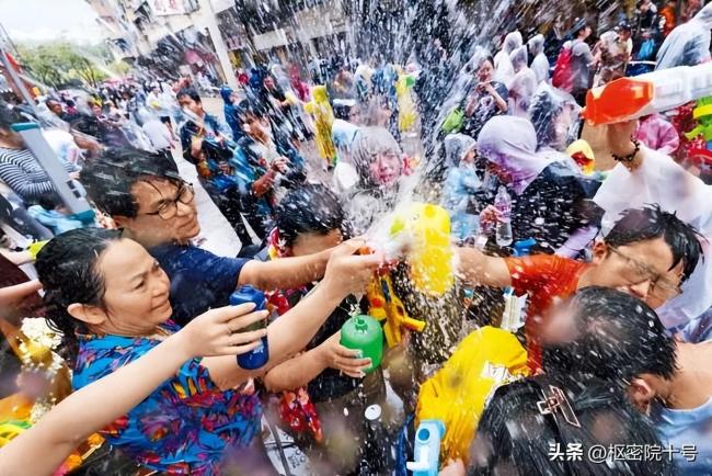 发现乱港余孽，抓！