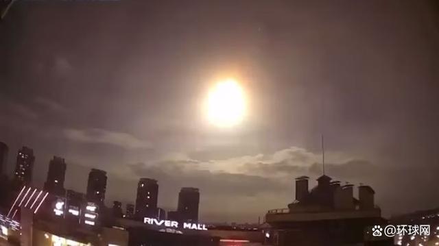 基辅夜空现神秘闪光 有一些人猜测，这与外星人有关