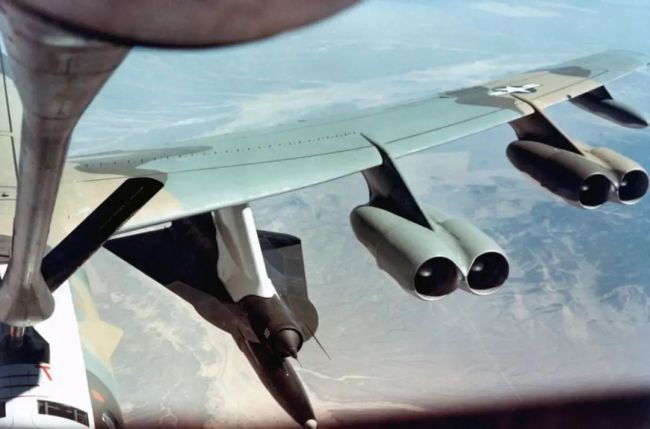30000米高空，5马赫巡航！东海上空的“黑鸟”给美军巨大冲击