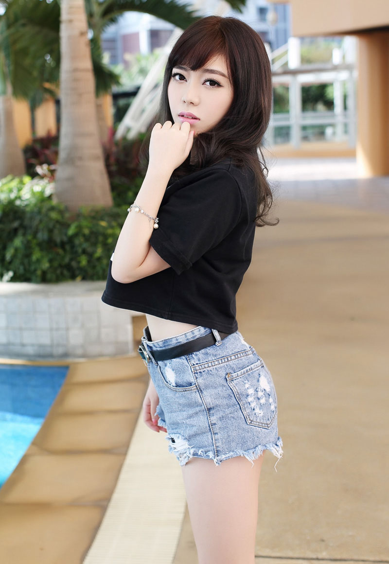 美胸女神刘飞儿唯美写真套图